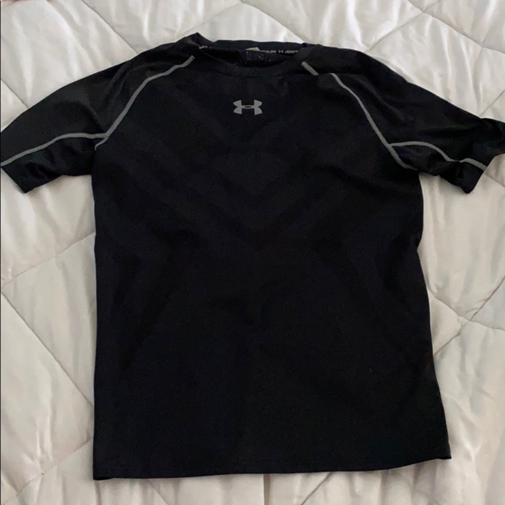 Black Breathable UnderArmour DriFit